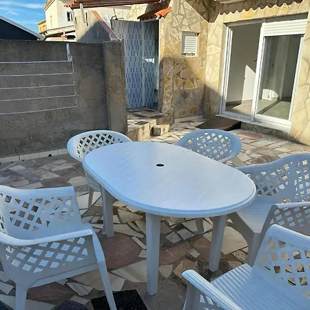 Apartment Lovely Near The